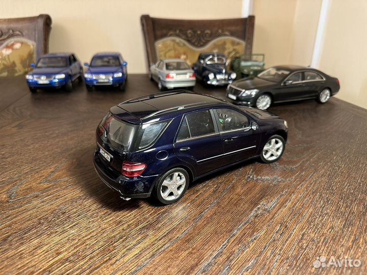 1:18 Mercedes-Benz ML W164, Mercedes S-class W222