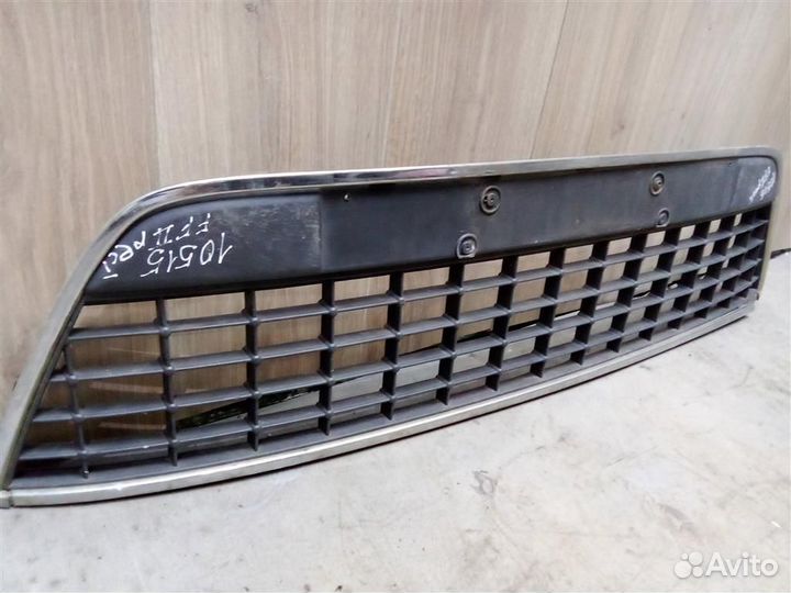 Решетка в бампер центральная от Ford Mondeo IV 20