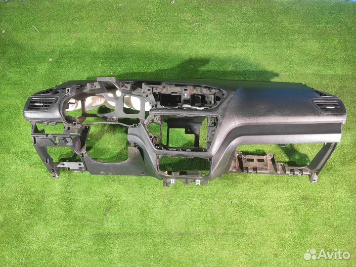 Торпедо Kia Rio 3 седан 1.4 2011