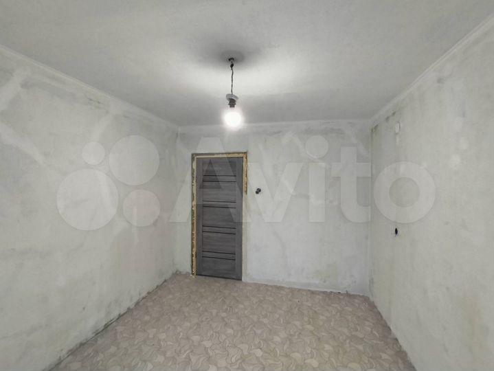 4-к. квартира, 60,7 м², 2/5 эт.