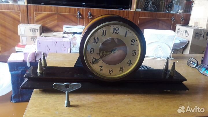 Часы механические СССР 
