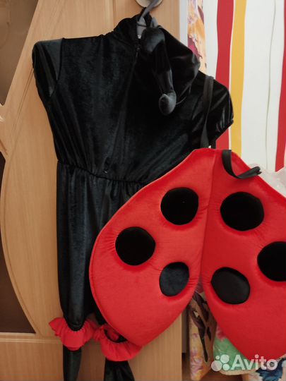 Продам костюм 