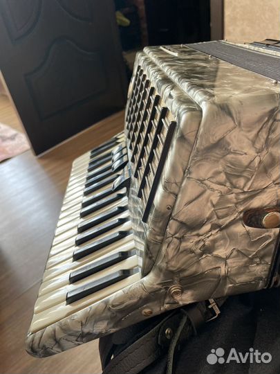 Аккордеон weltmeister stella