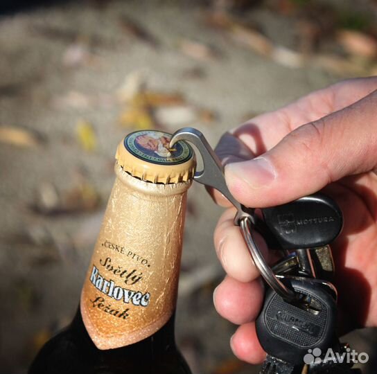 Титановый брелок-открывашка крышек пивных бутылок