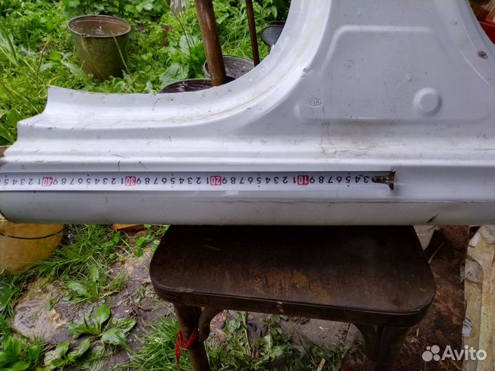 Продаю порог правый kia rio 4 середина