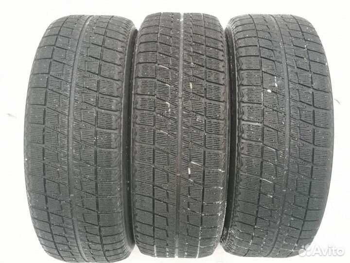 Bridgestone Blizzak Revo2 215/60 R32 95Q