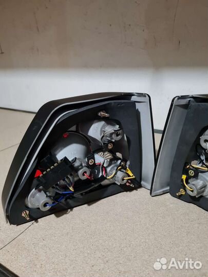 Комплект задних фонарей VW Golf 2