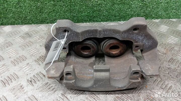 Суппорт Jeep Grand Cherokee Правый Передний