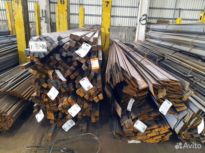 Квадрат металлический