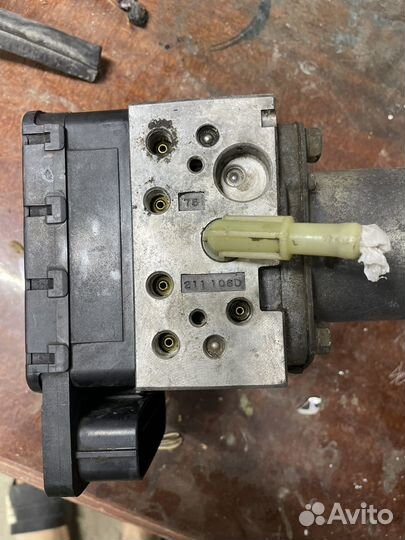 Блок abs toyota prius NHW 20