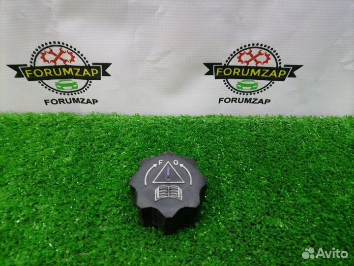 Крышка расширительного бачка Peugeot 308 2007-2015