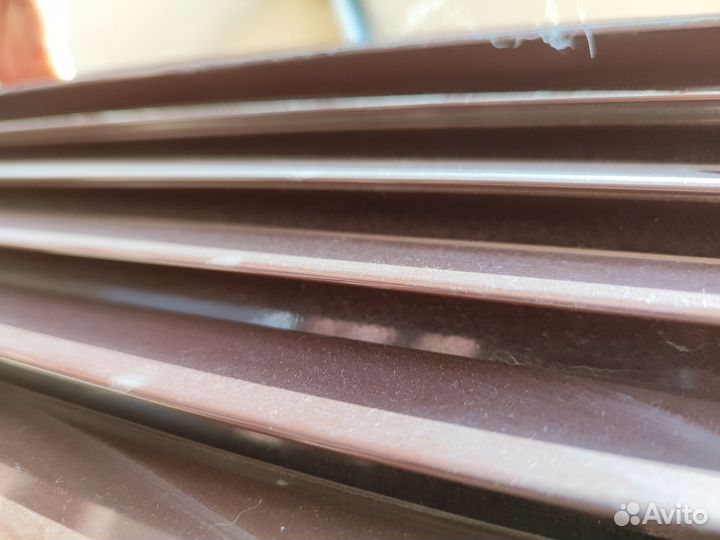 Вентилируемая решетка окно