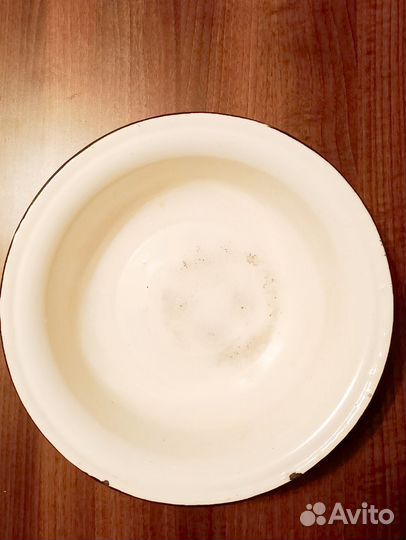 Тазики эмалированные б/у