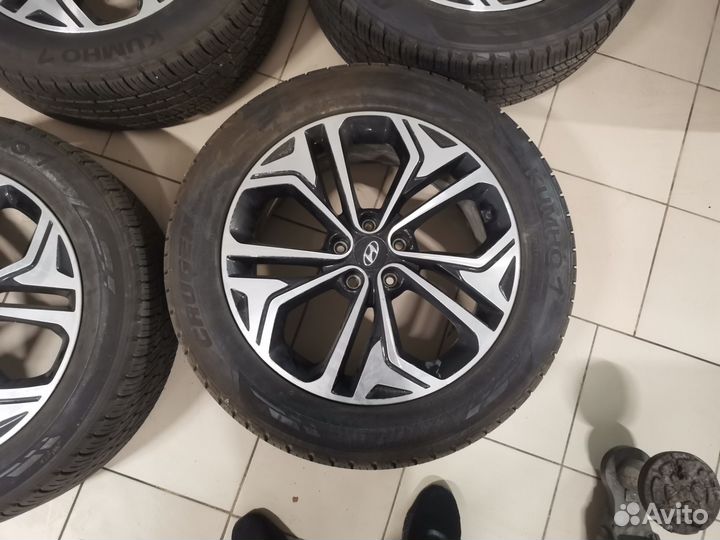 Kumho Crugen Premium KL33 235/55 R19 101H