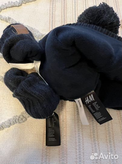 Шапка и варежки H&M