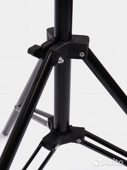 Кольцевая лампа со штативом новая