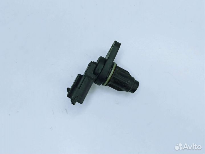 Датчик положения распредвал Hyundai-KIA 393502B000