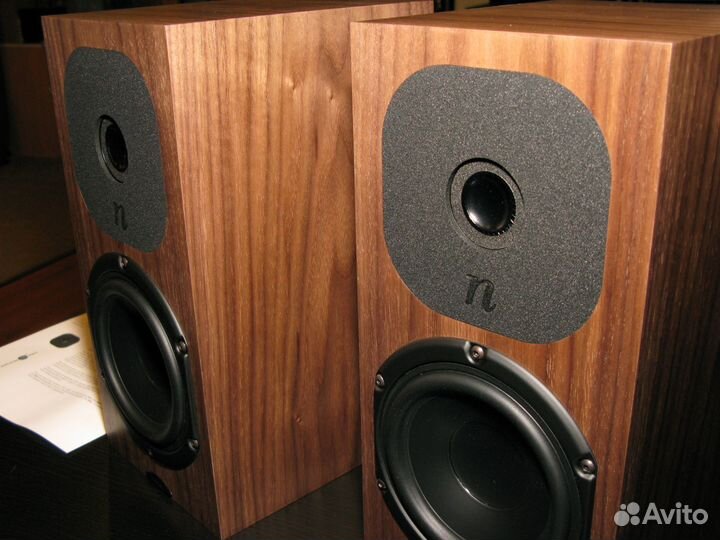 Полочники Neat Acoustics Motive SX3 walnut