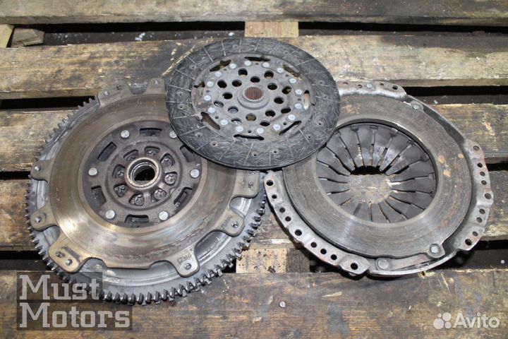 Маховик дефект xtrail 2.2 комплект сцепления yd22