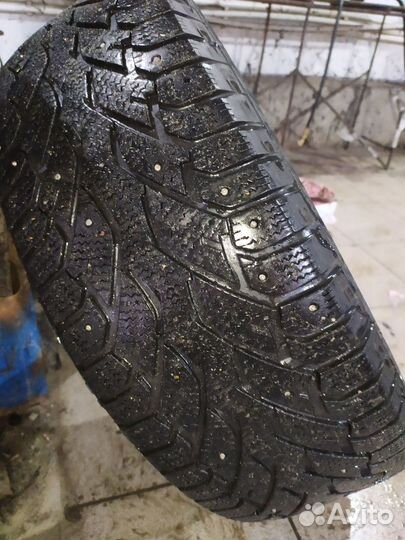 Matador MP 50 Sibir Ice 215/65 R16