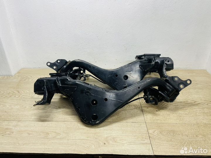 Рычаги задние продольные пара Nissan Juke mr16ddt