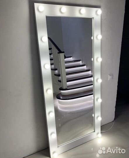 Гримерное зеркало