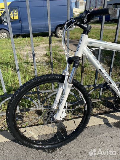 Велосипед GT avalanche 2.0 all terra