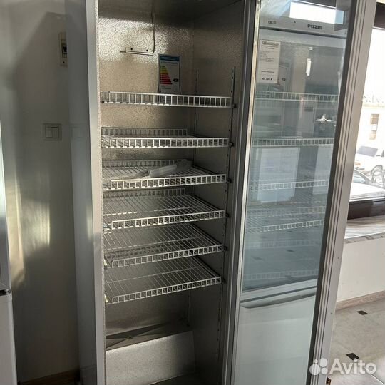Холодильный шкаф