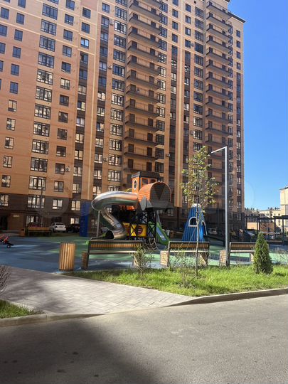 2-к. квартира, 53 м², 3/18 эт.