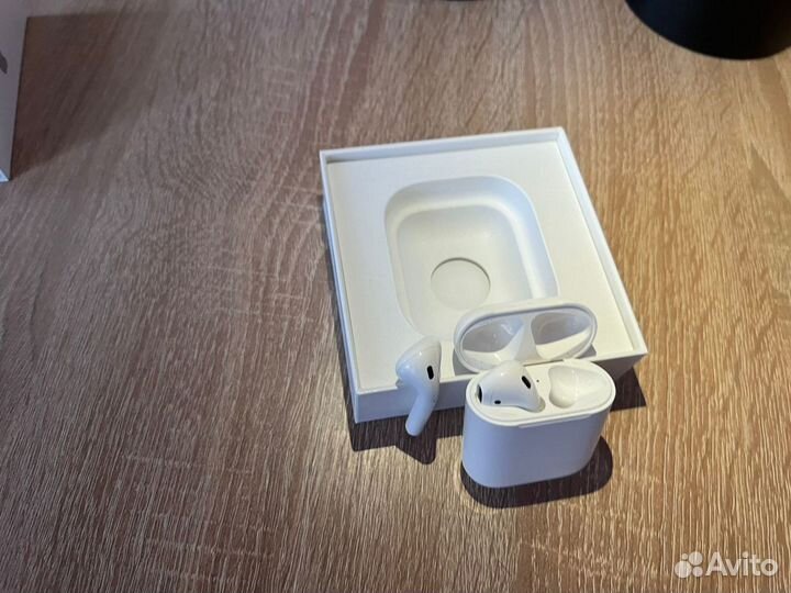 Беспроводные наушники apple airpods Б/У