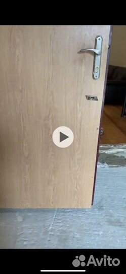 Дверь входная металлическая