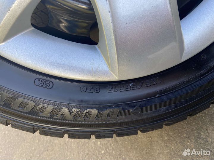 R15 Dunlop Graspic DS3 195/55, PCD 5x100 DIA 57.1