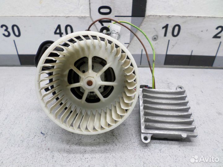 Б/У Вентилятор отопителя (моторчик печки) Цена