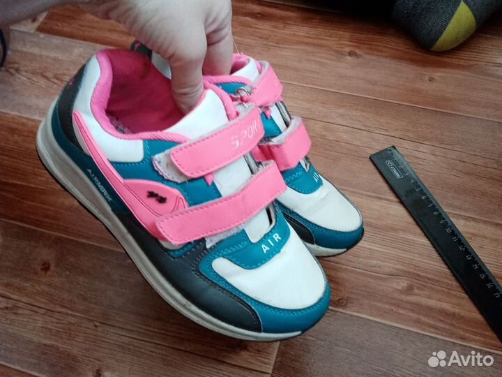 Кроссовки для девочки 35