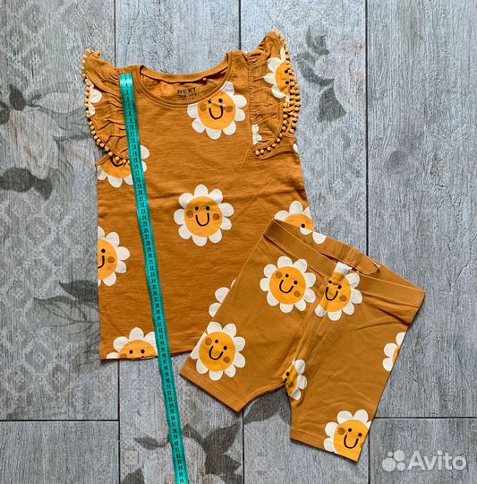 Футболка + шорты next