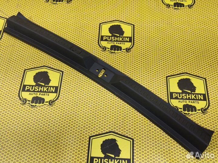 Накладка замка багажника Renault Kaptur RBA/REA