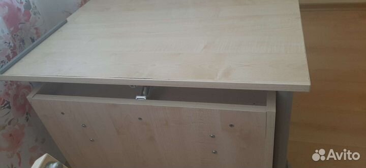 Растущая парта и стул деми +полка