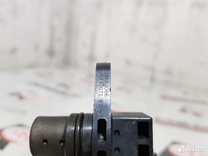 Датчик положения распредвала Mitsubishi Outlander