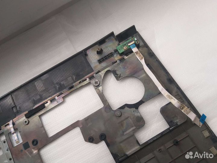 Топкейс Lenovo B590