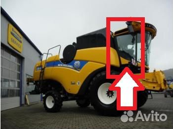 Стекло двери правой NEW holland CX7.90 / CX8.90