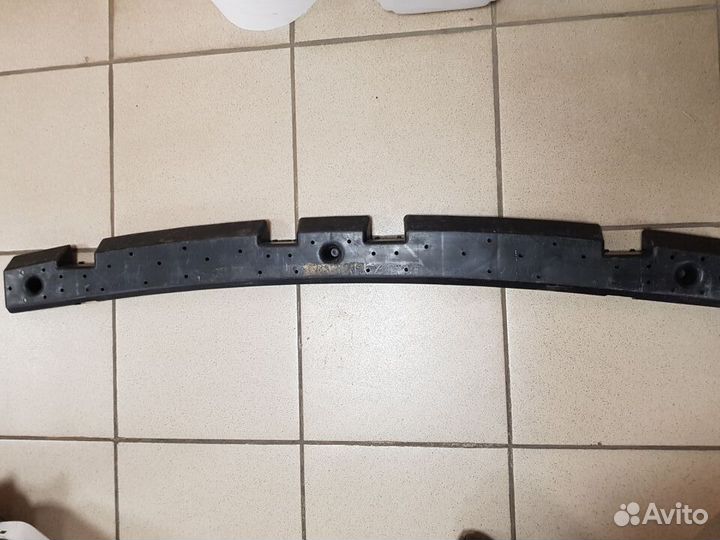 Усилитель бампера Land Rover Freelander 2006-2010