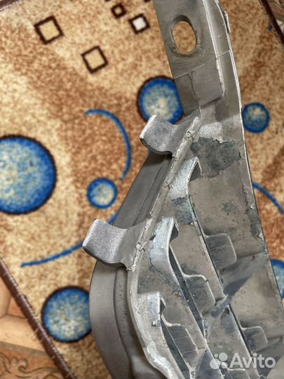 Решетка радиатора Camry SXV20, 53111-33050