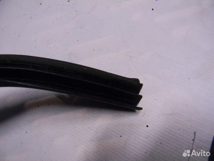 Уплотнитель (внутри) Focus II 2005-2008