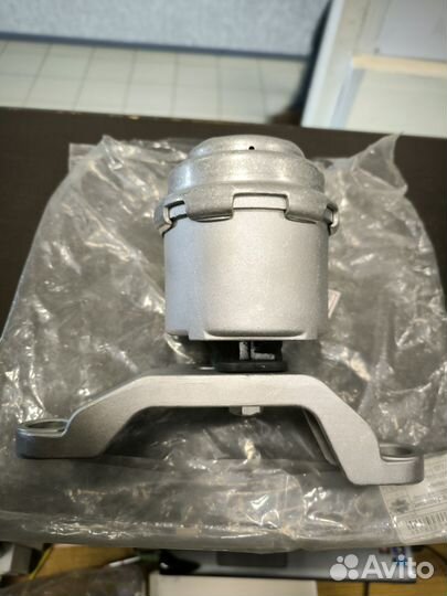 Подушка двигателя на Форд Мондео 4 2.0