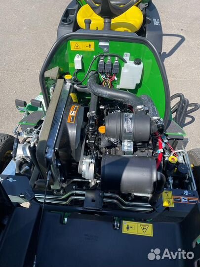 Трехсекционная барабанная косилка John Deere 2653B