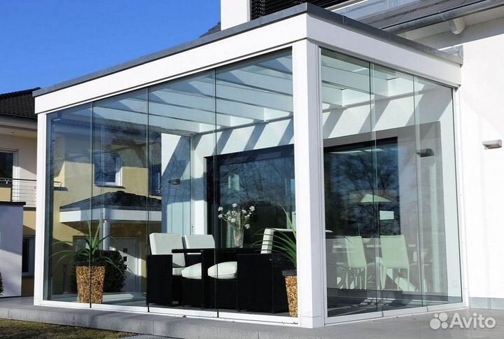 Безрамное раздвижное остекление