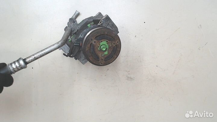 Компрессор кондиционера Toyota Corolla Verso, 2003