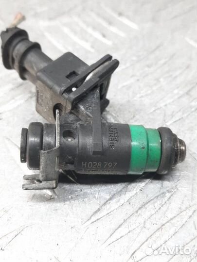 Форсунка Renault Megane кабриолет 2.0 F4R770 2006