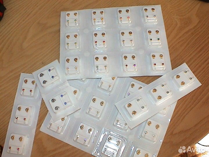 Прокалываю уши