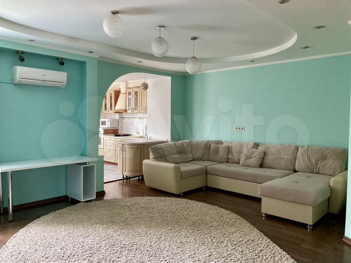 2-к. квартира, 71,1 м², 2/10 эт.